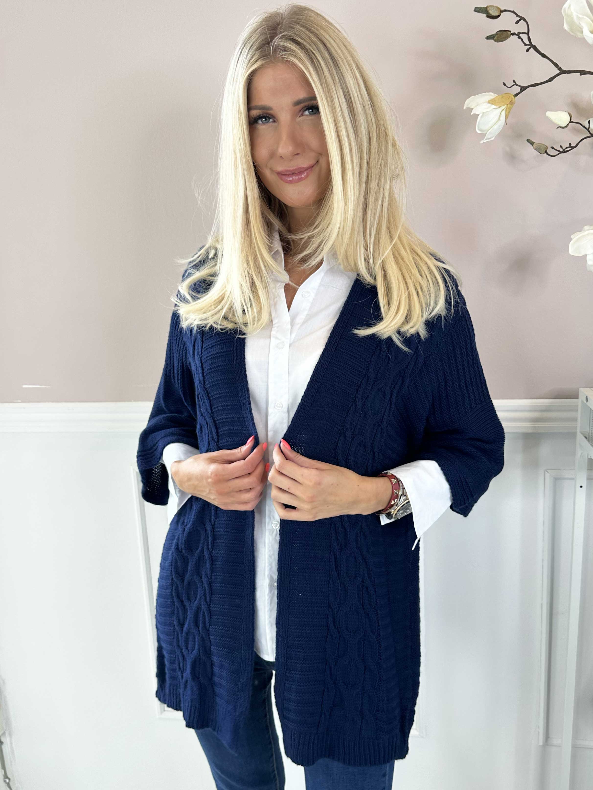 Avalon - Stickad cardigan med korta ärmar